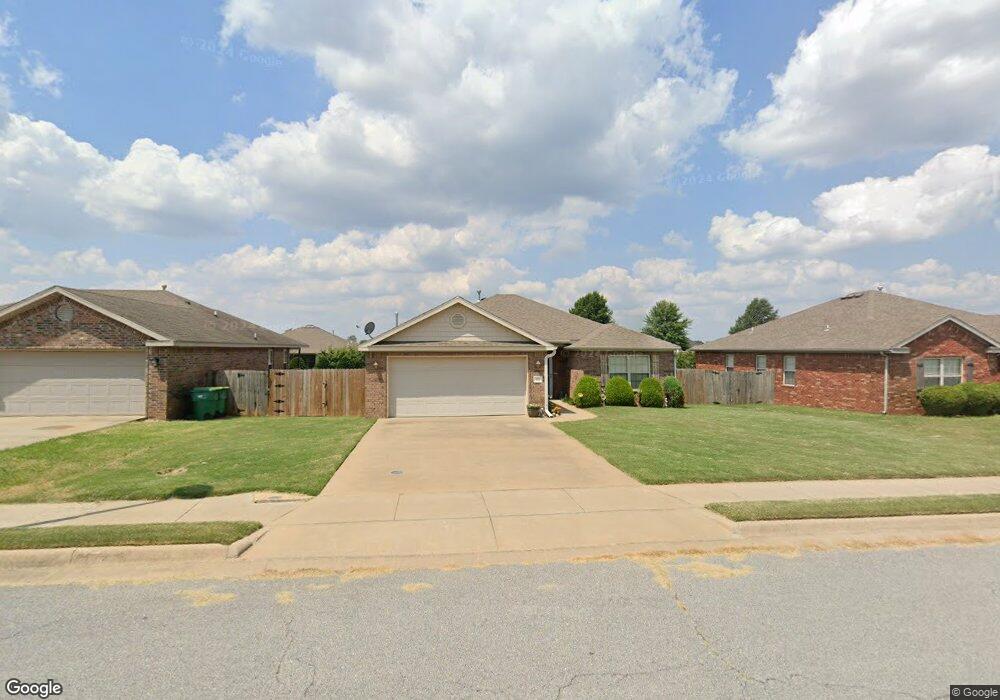 669 Olivia Ln, Centerton, AR 72719 - photo 1