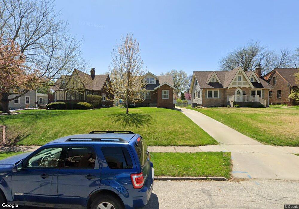 4210 Sheridan Ave, Des Moines, IA 50310 - photo 1