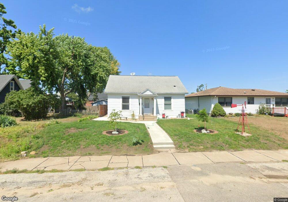 820 19th Ave SW, Cedar Rapids, IA 52404 - photo 1