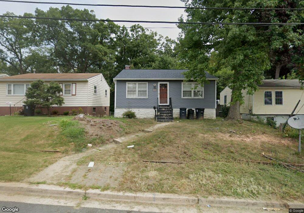 6008 Somerset Rd, Riverdale, MD 20737 - photo 1