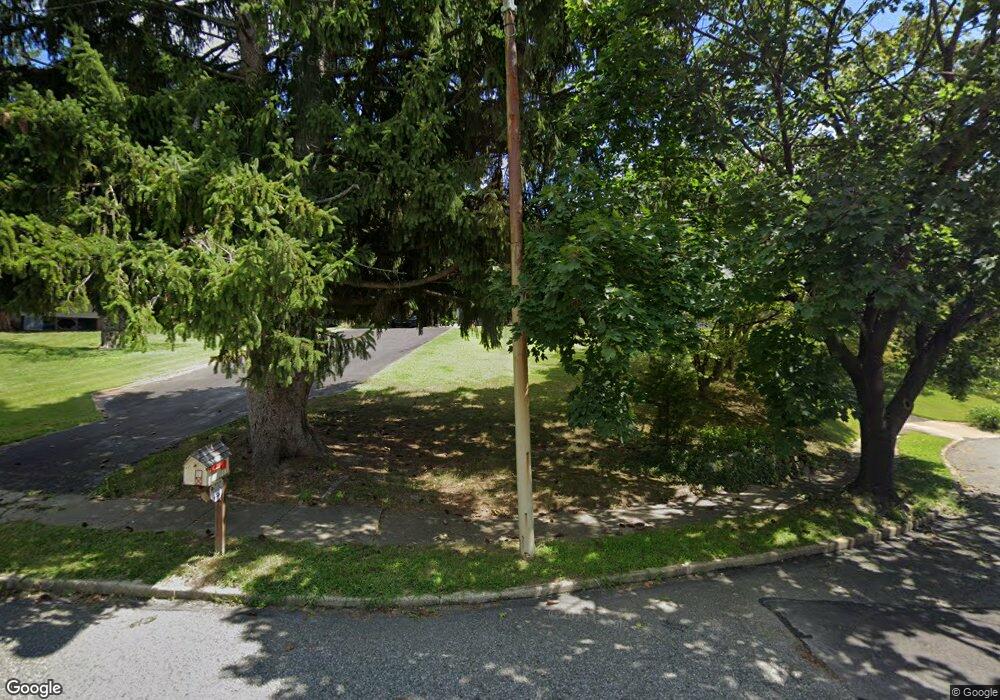 2207 Glenspring Ln, Broomall, PA 19008 - photo 1