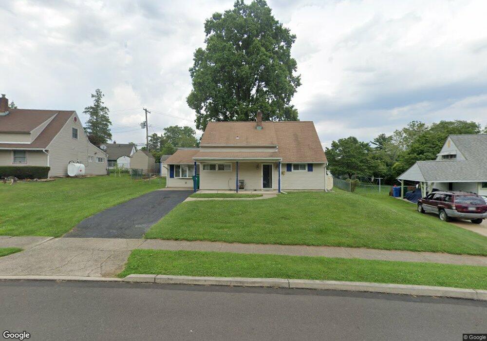 24 Rocky Pool Ln, Levittown, PA 19055 - photo 1