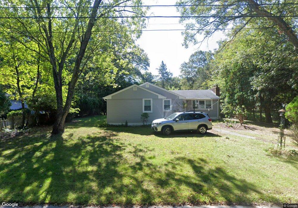 10 Stuart Dr, Preston, CT 06365 - photo 1