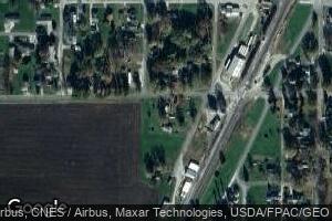 205 W Warren St, Avon, IL 61415
