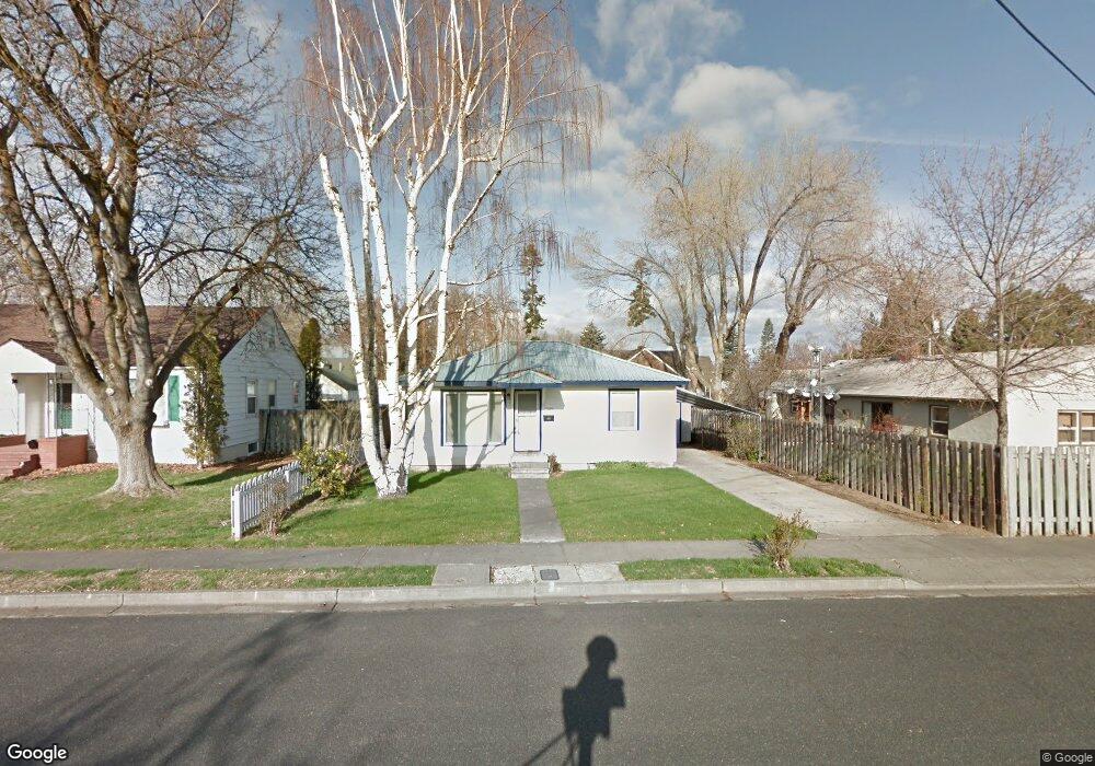 521 SW 13th St, Redmond, OR 97756 - photo 1