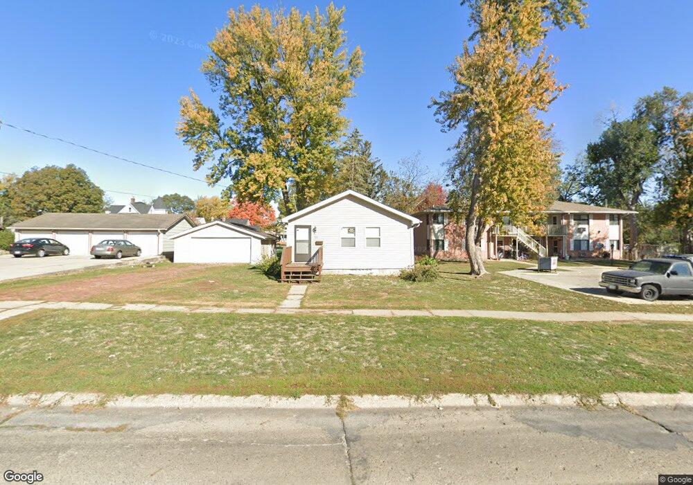 516 S 5th Ave E, Newton, IA 50208 - photo 1