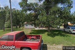 911 N Chestnut St, Red Cloud, NE 68970