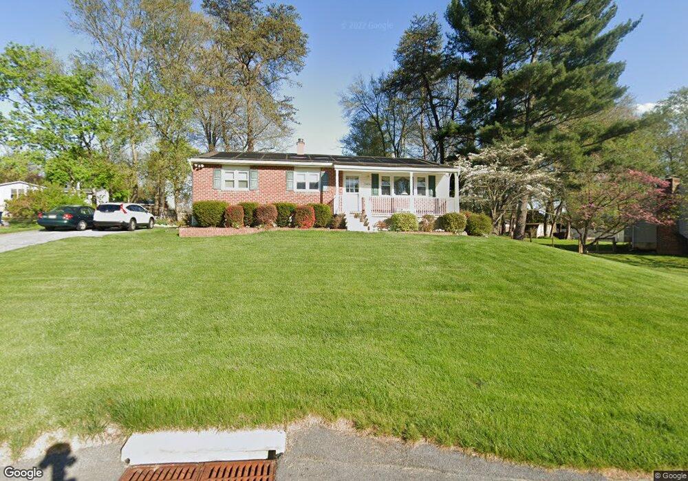 5905 Forest Ct, Sykesville, MD 21784 - photo 1