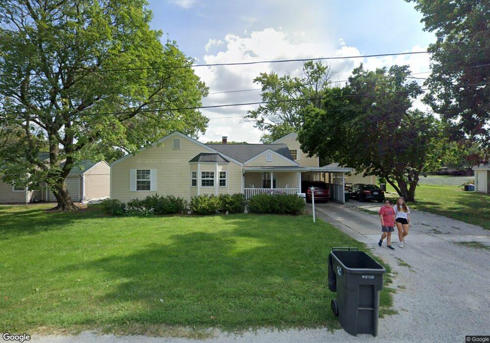 705 E Van Allen St, Tuscola, IL 61953 - photo 1
