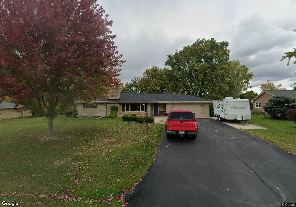 N68W13494 Ranch Rd, Menomonee Falls, WI 53051 - photo 1