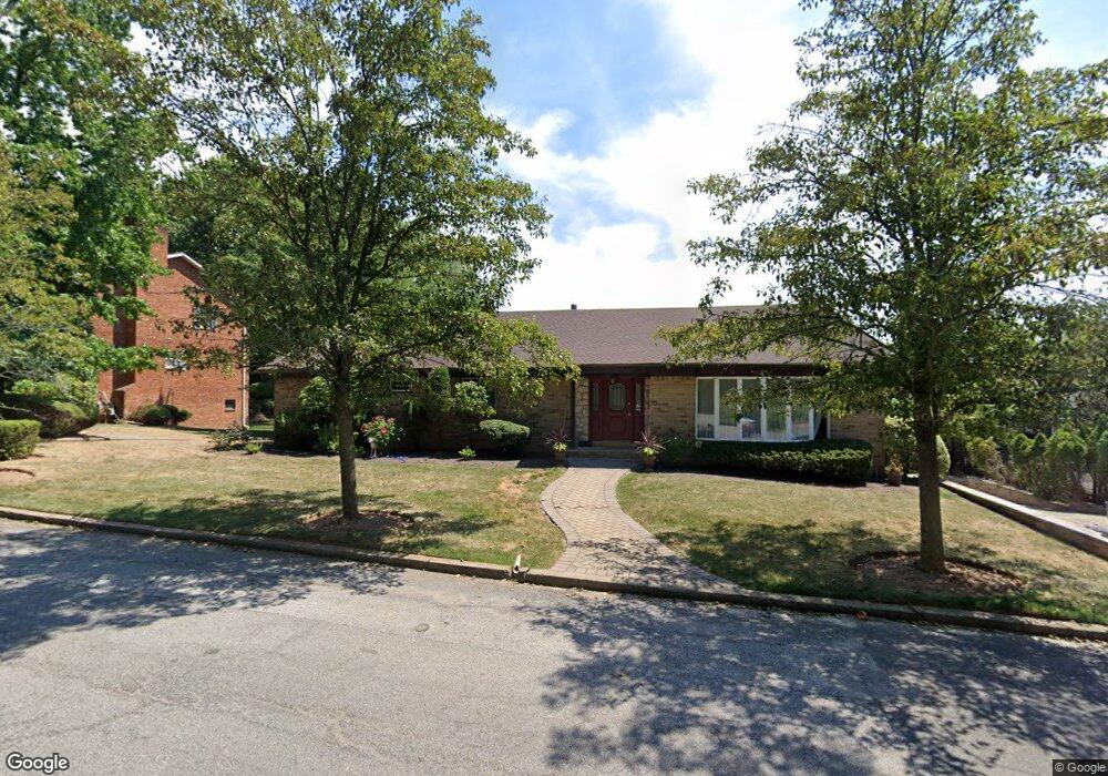 6 Hunt Ln, Staten Island, NY 10304 - photo 1