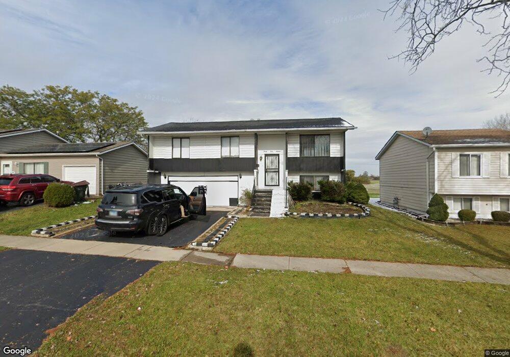 3416 Chambord Ln, Hazel Crest, IL 60429 - photo 1