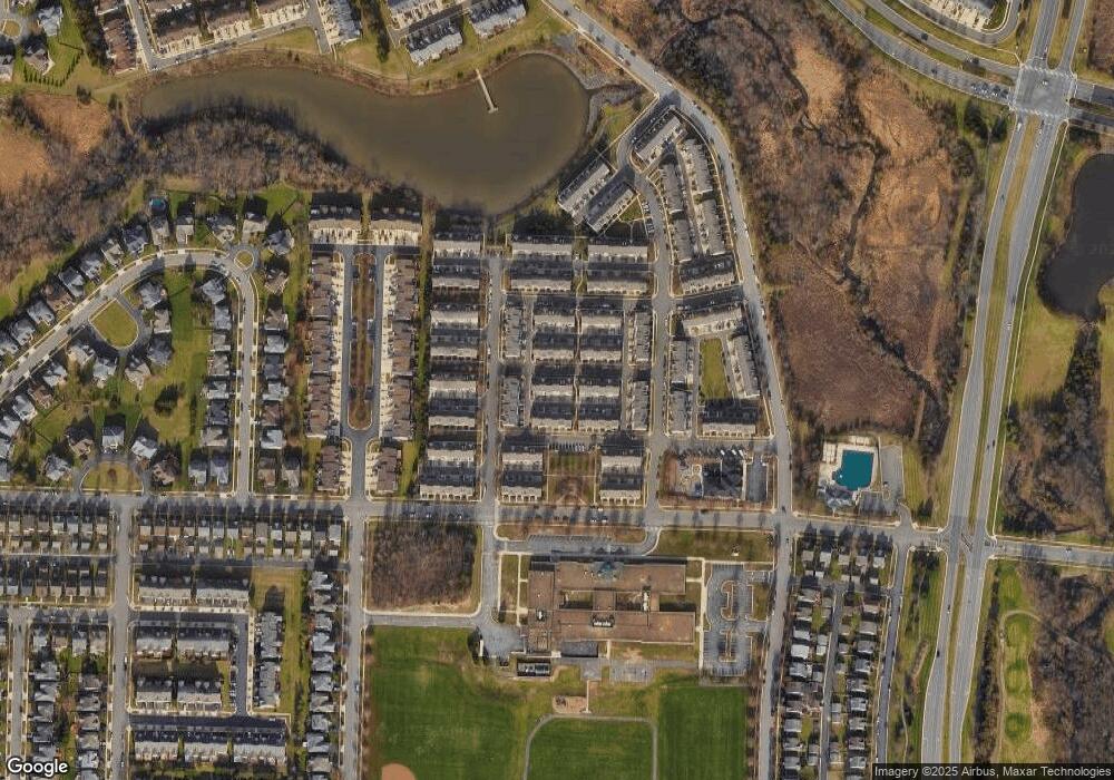 42797 Flannigan Terrace unit 16C, Chantilly, VA 20152 - photo 1