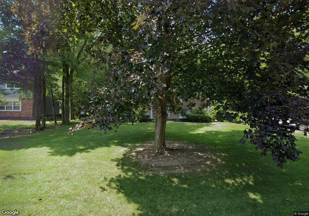 1023 Hickory Rd, Schenectady, NY 12309 - photo 1