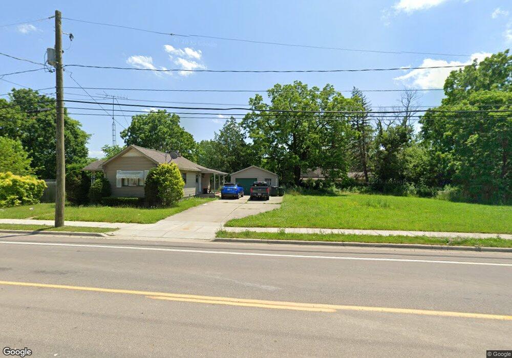 841 W Atherton Rd, Flint, MI 48507 - photo 1