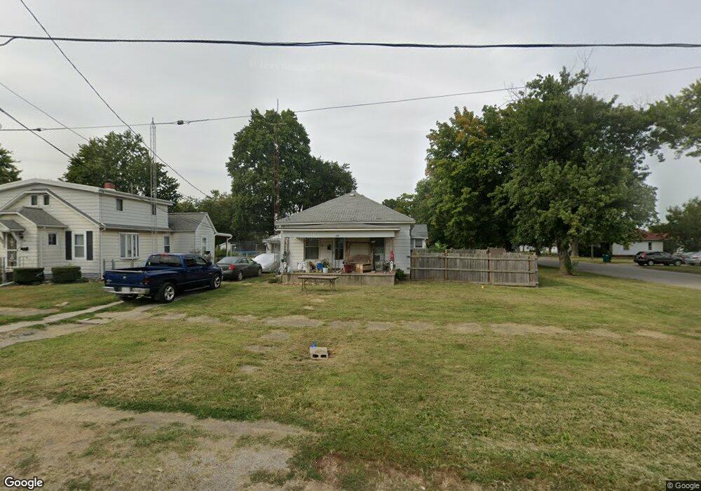 1000 Piatt Ave, Mattoon, IL 61938 - photo 1