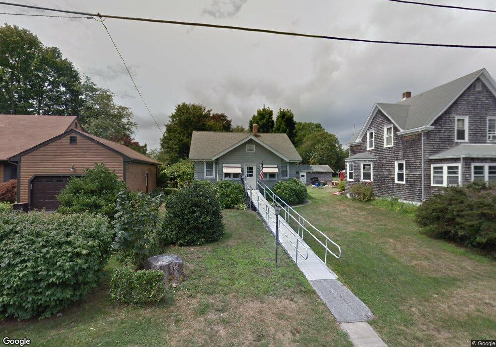 21 Grinnell St, Jamestown, RI 02835 - photo 1