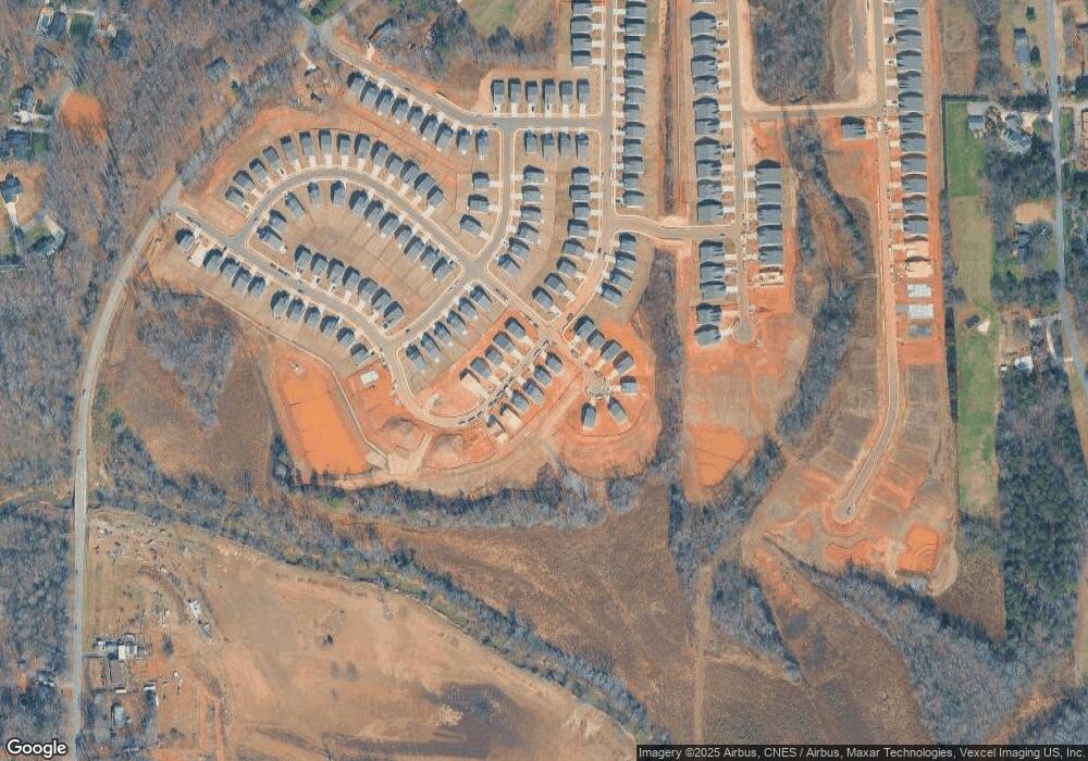 166 Brentwood Dr, Statesville, NC 28625 - photo 1