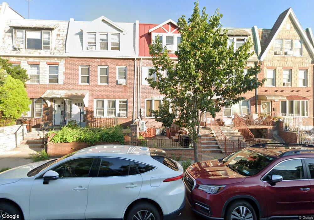 2060 33rd St, Astoria, NY 11105 - photo 1