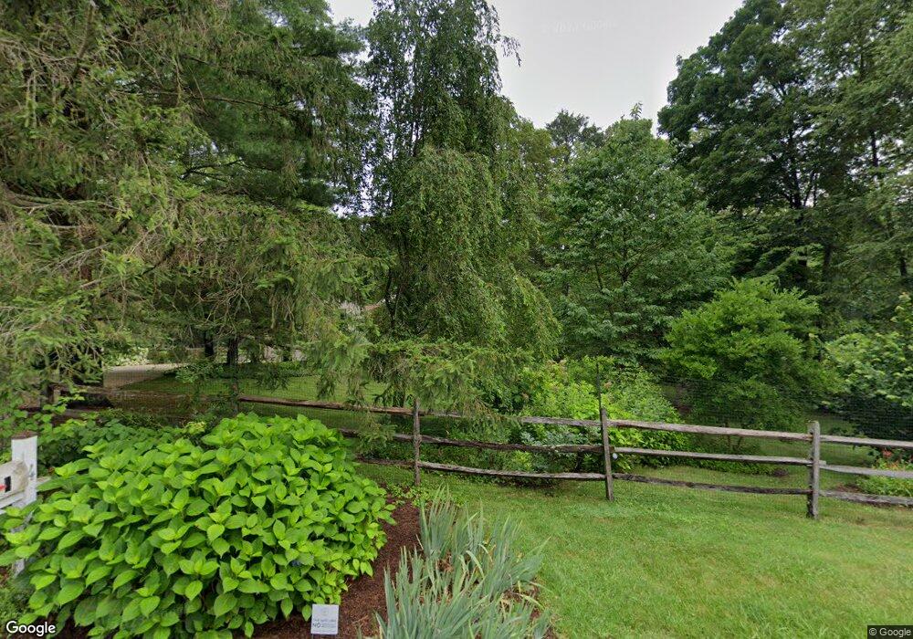 4 Old Field Ln, Redding, CT 06896 - photo 1