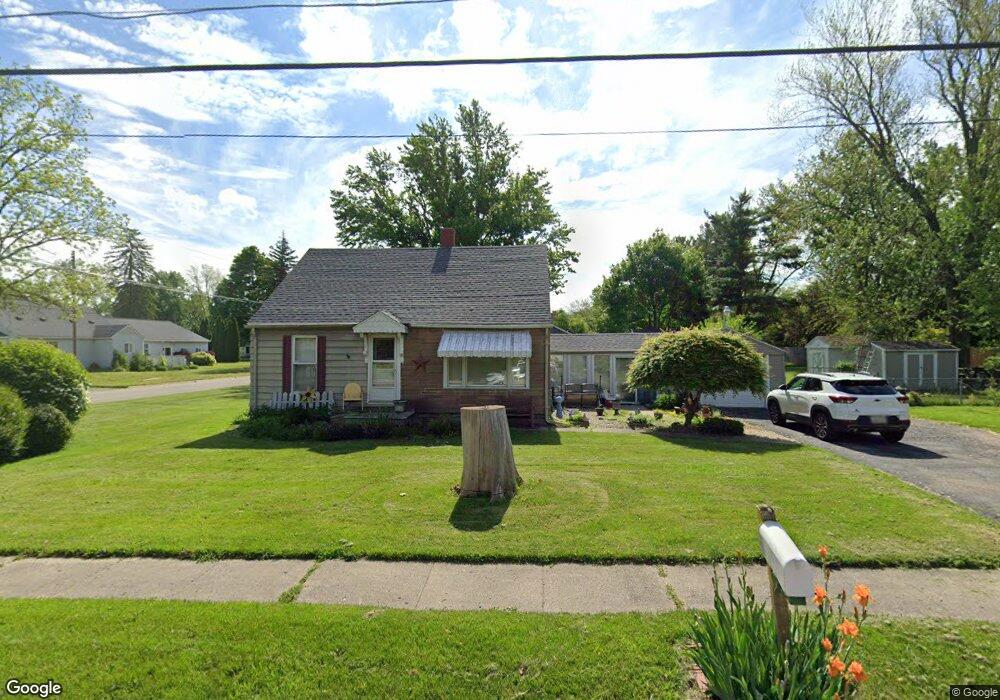 226 Warren Ave, Flushing, MI 48433 - photo 1