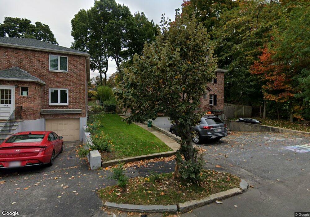 752 Boylston St, Chestnut Hill, MA 02467 - photo 1