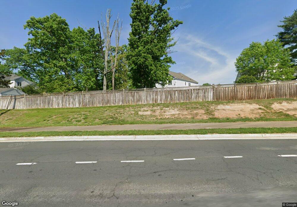 9116 Hooes Rd, Lorton, VA 22079 - photo 1