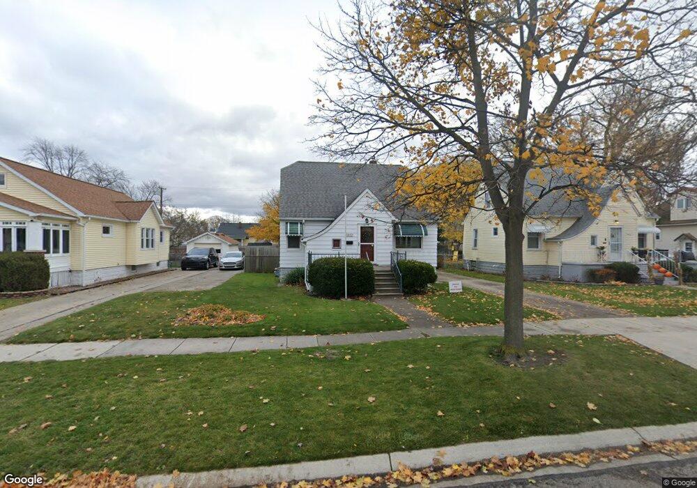 1412 17th St, Port Huron, MI 48060 - photo 1