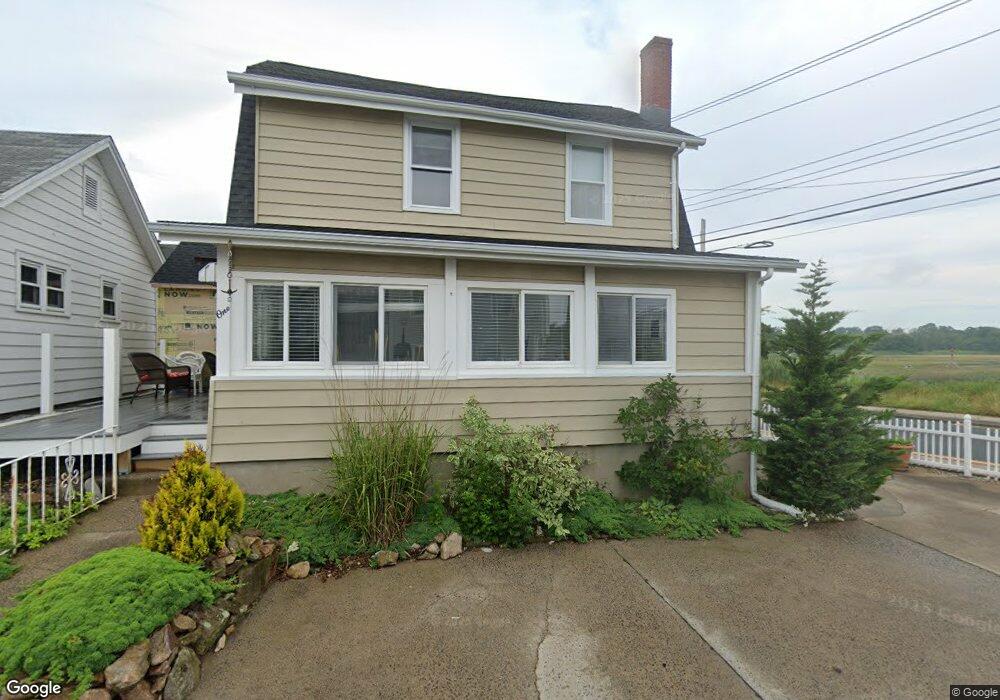 1 Jamaica Ct, East Haven, CT 06512 - photo 1