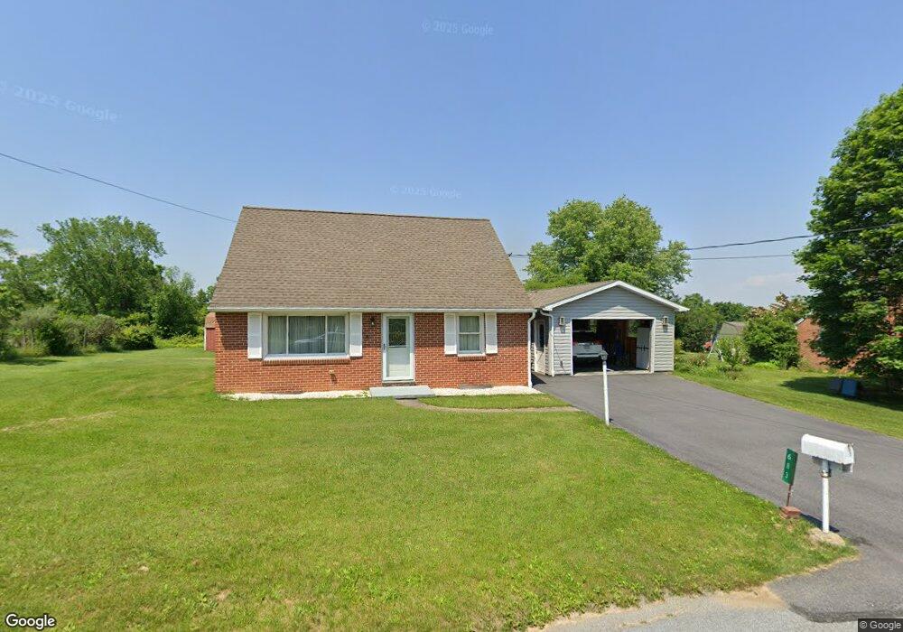 683 Hamilton Ave, Chambersburg, PA 17202 - photo 1