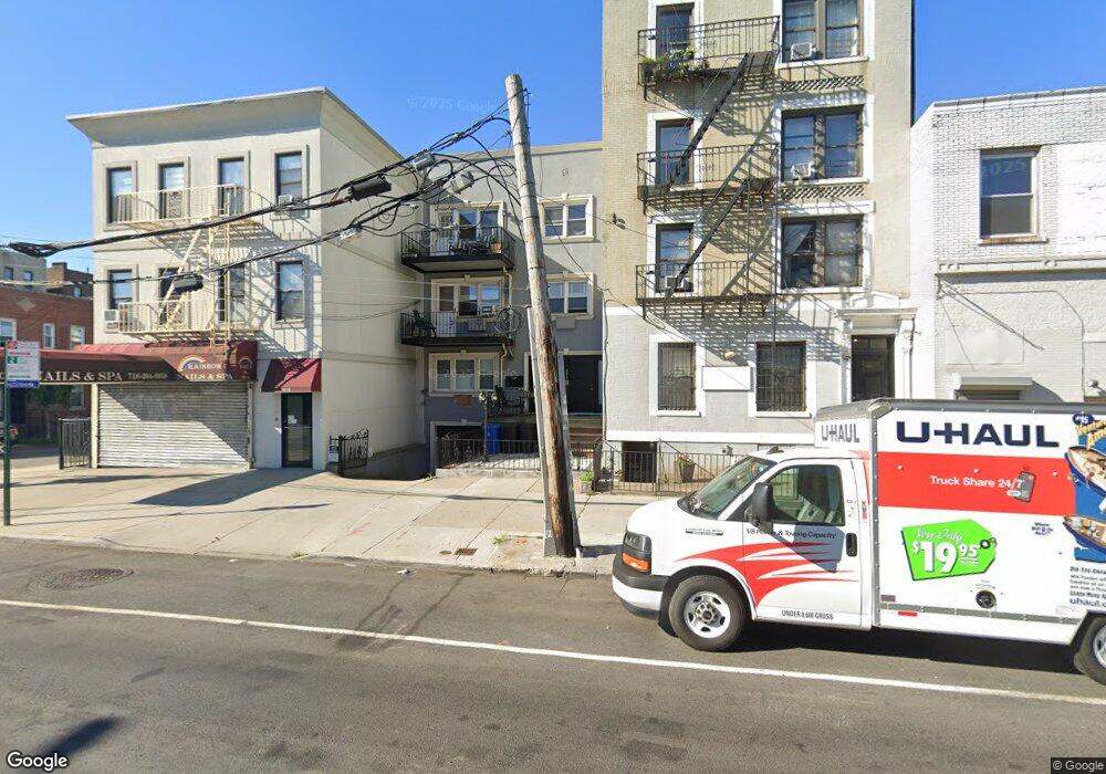 4016 31st Ave, Astoria, NY 11103 - photo 1