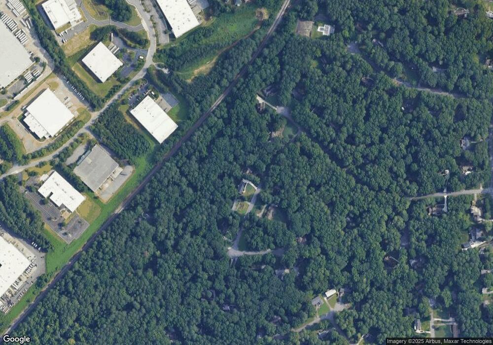 197 Roe Hampton Ln unit 5, Stone Mountain, GA 30087 - photo 1