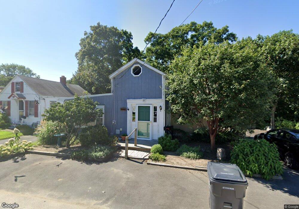 17 Wannisett Ave, Riverside, RI 02915 - photo 1