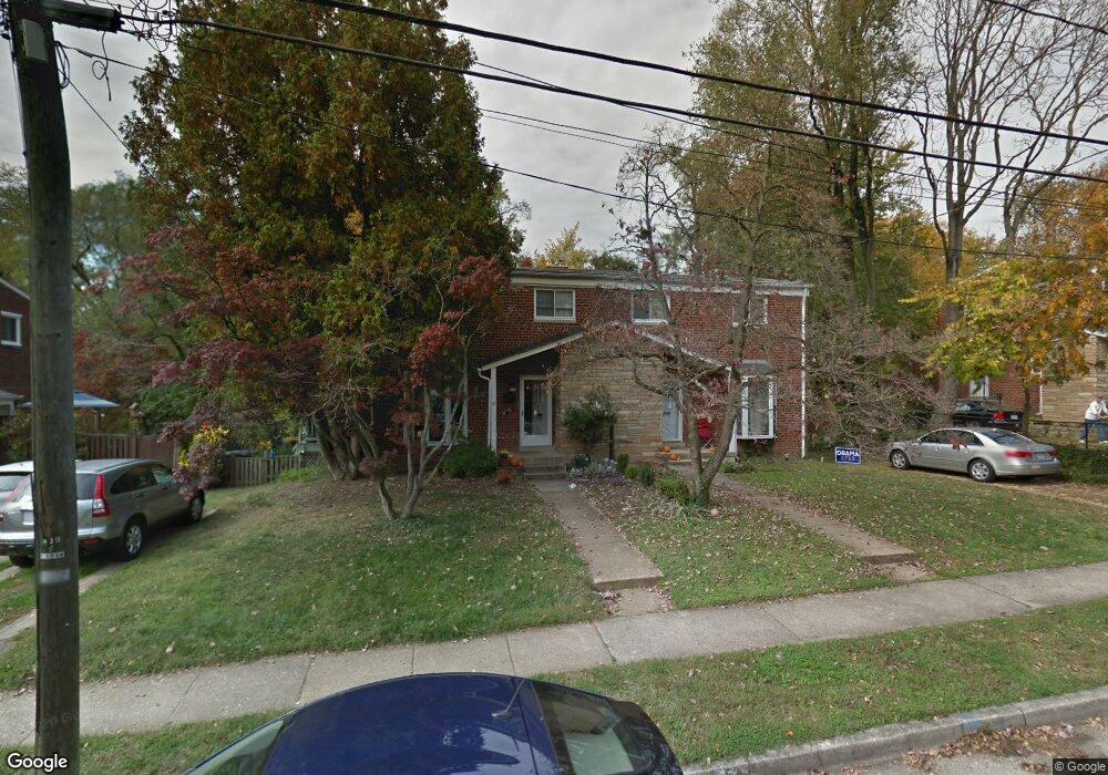 54 E Taylor Run Pkwy, Alexandria, VA 22314 - photo 1