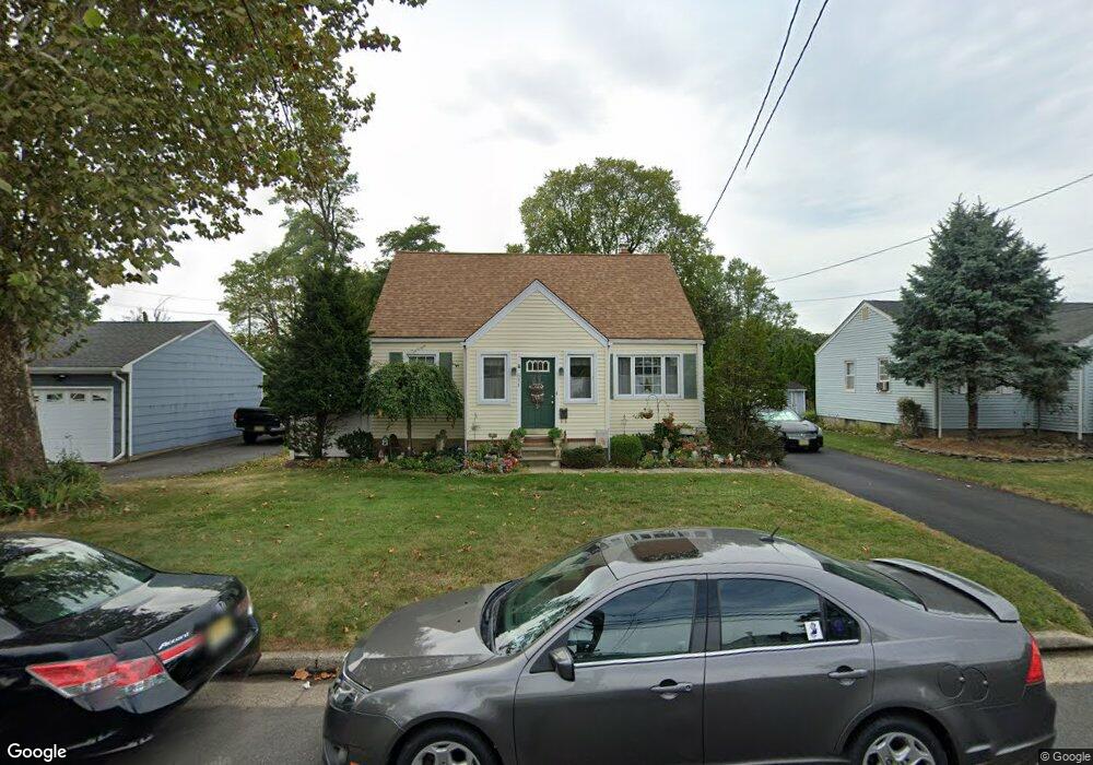 611 Clinton Ave, Middlesex, NJ 08846 - photo 1