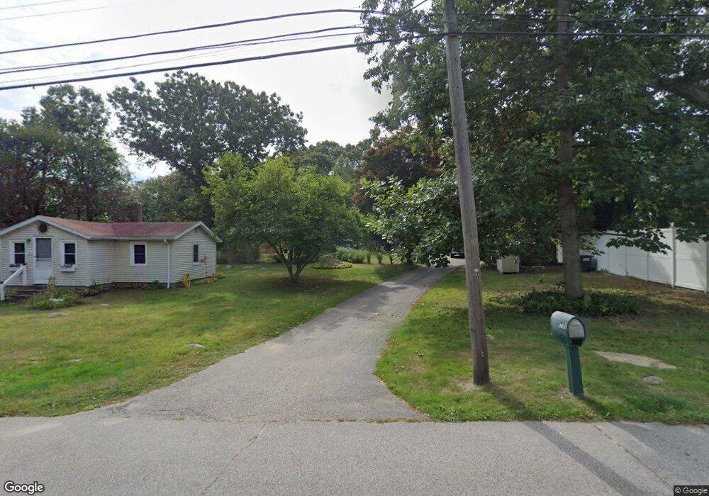 131 Pawcatuck Ave, Pawcatuck, CT 06379 - photo 1