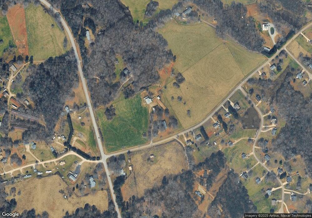 175 N Mize Rd, Mount Airy, GA 30563 - photo 1