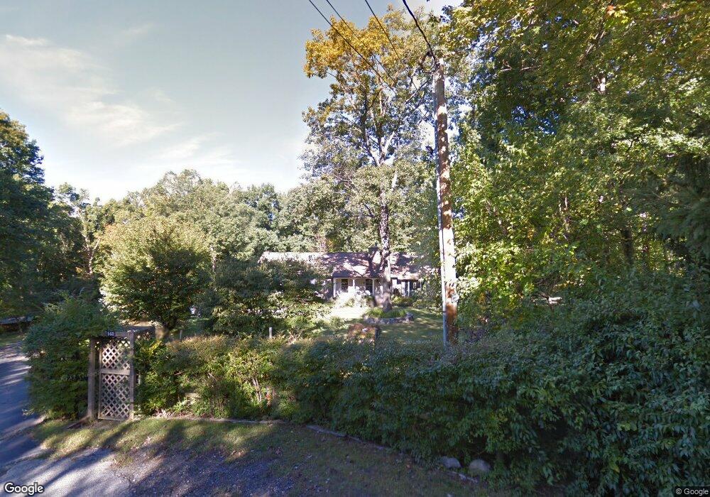 560 Vine Rd, Yorktown Heights, NY 10598 - photo 1