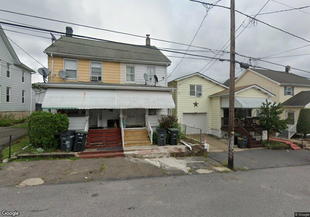 609 Garfield St, Hazleton, PA 18201 - photo 1