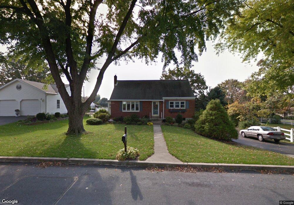 1052 Whitner Rd, Reading, PA 19605 - photo 1