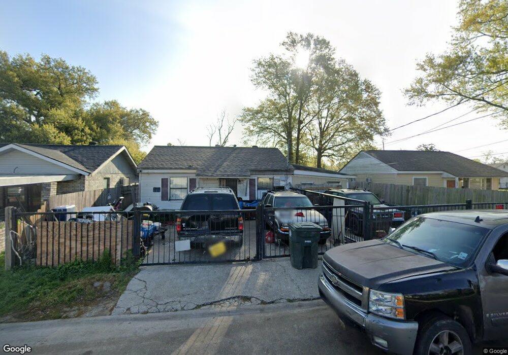 1817 Eleanor St, Lake Charles, LA 70615 - photo 1