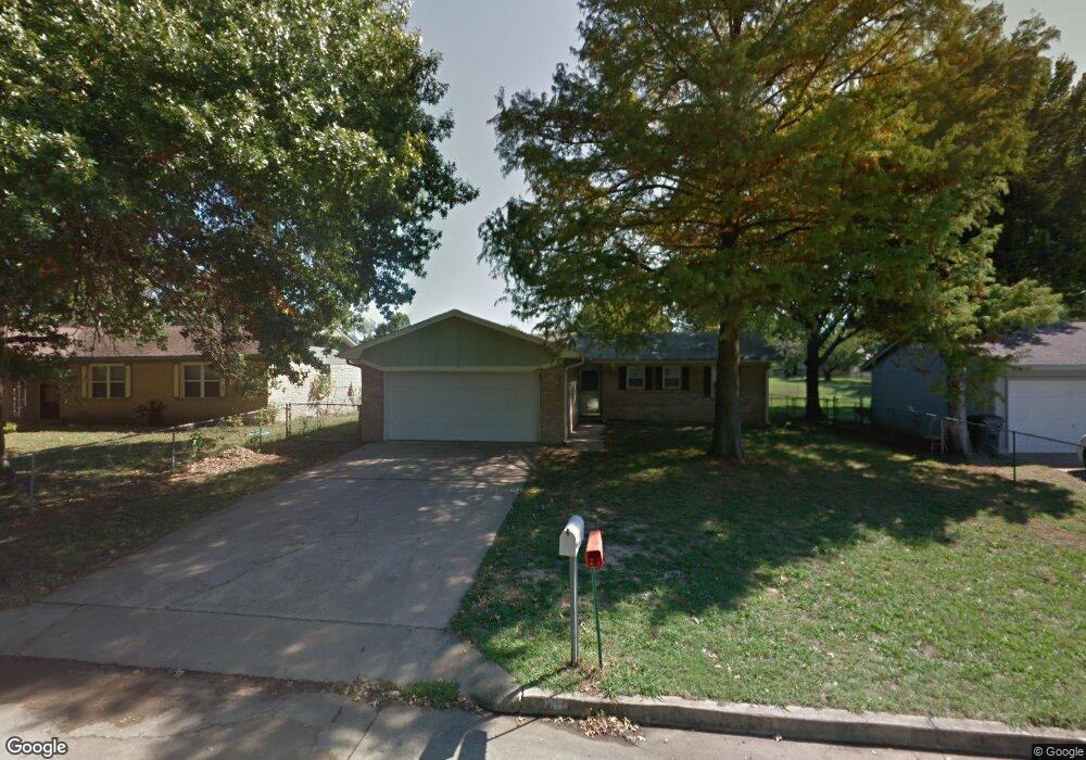 1010 S Choctaw Place, Claremore, OK 74017 - photo 1