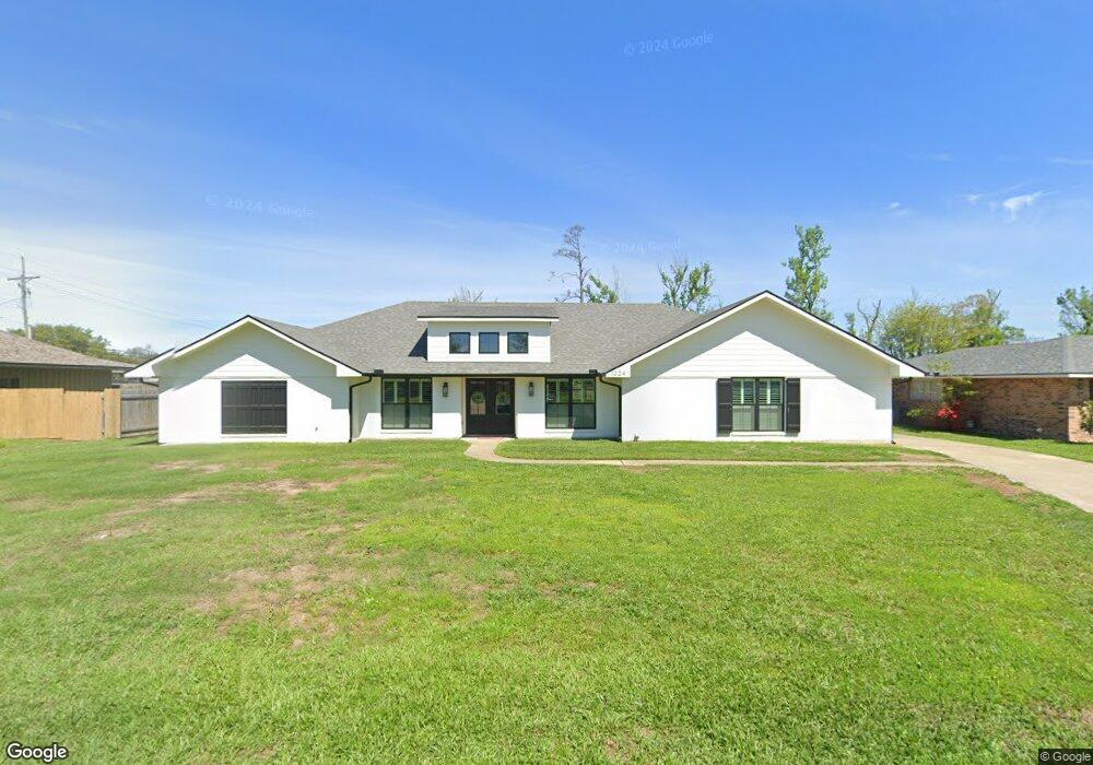 1224 Dumbarton Dr, Lake Charles, LA 70605 - photo 1