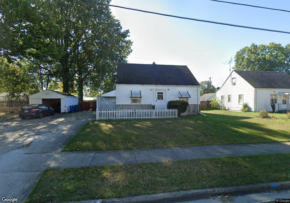 2568 E 38th St, Lorain, OH 44055 - photo 1