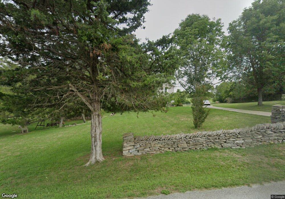 3810 Cummins Ferry Rd, Versailles, KY 40383 - photo 1