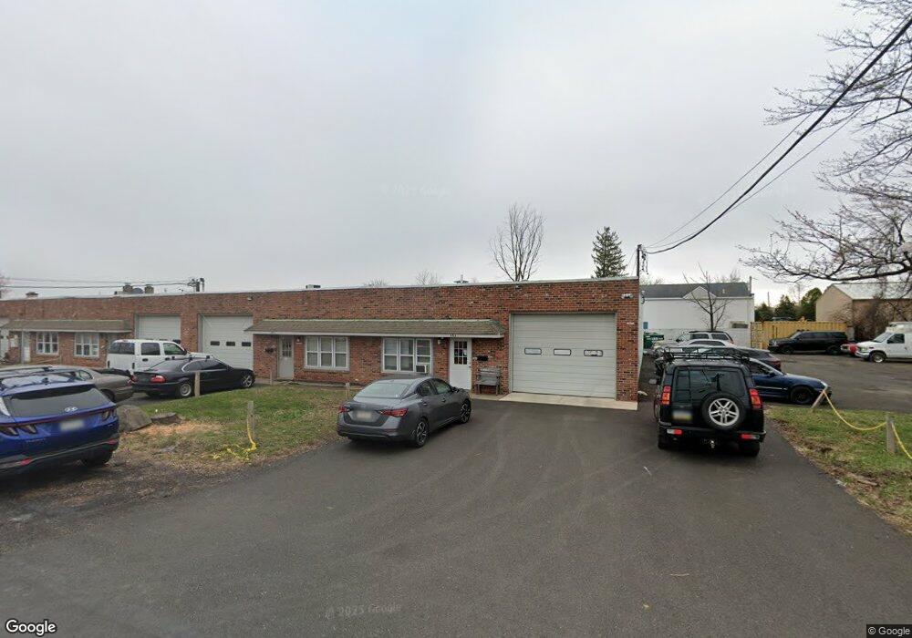 663 Mary St, Warminster, PA 18974 - photo 1