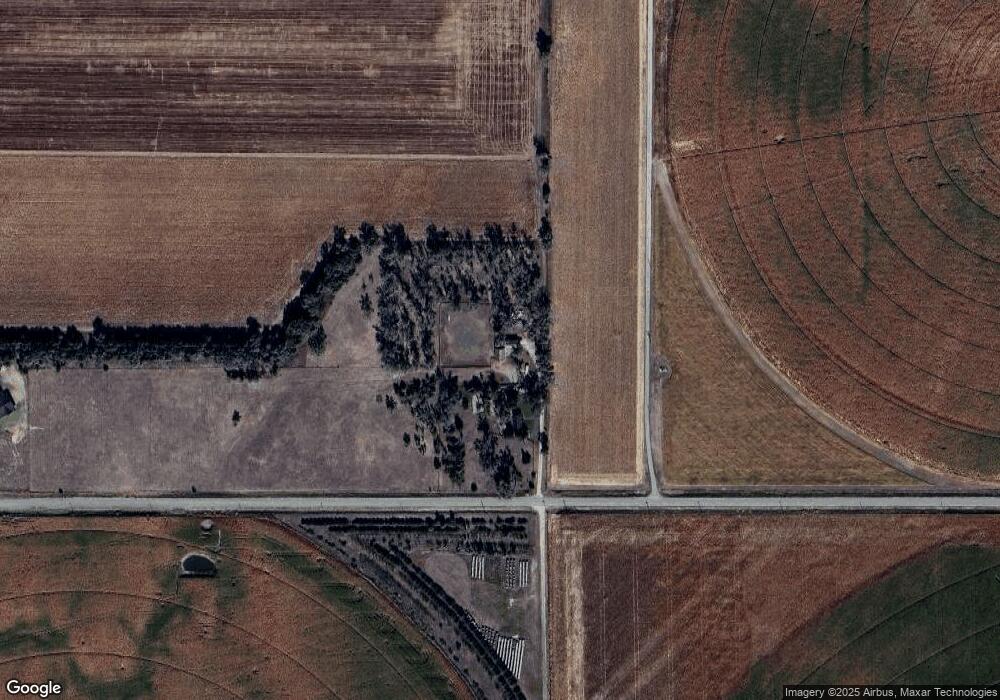 10427 W Walker Rd, North Platte, NE 69101 - photo 1