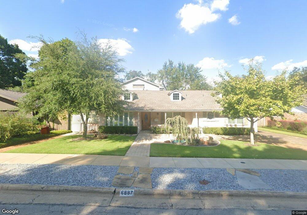 6887 Carolyncrest Dr, Dallas, TX 75214 - photo 1
