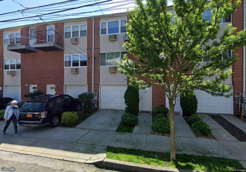 50B Francine Ct unit 82B, Staten Island, NY 10306 - photo 1