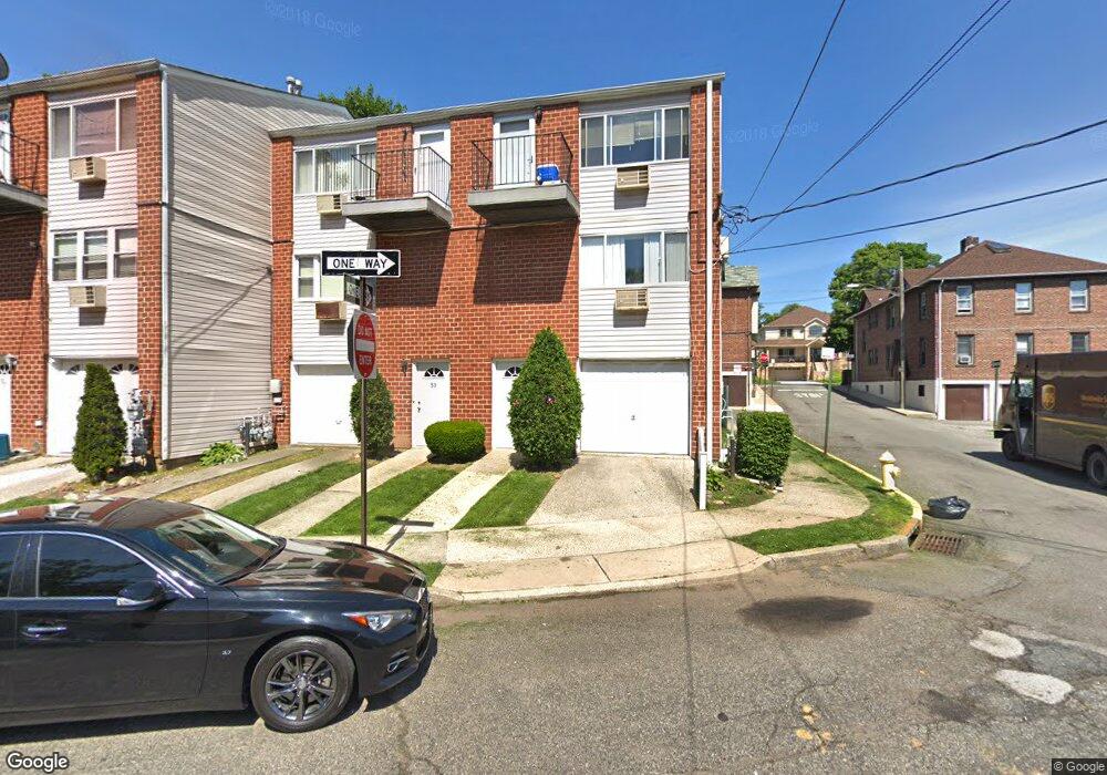 61A Francine Ct unit 71A, Staten Island, NY 10306 - photo 1